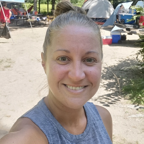 Meet your Posher, Cara - Picture 1 of 1